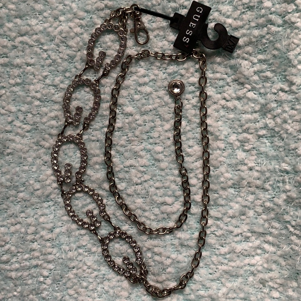 Guess chain belt Size L/XL